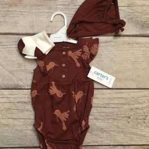 Carter's Hummingbird Baby Girl Onesie Outfit w Socks & Bonnet, Size 3 Months NWT